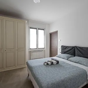 https://villino-liber.it-lombardy.com